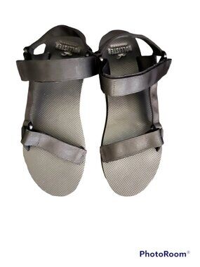 Hollister Women's Adjustable Strap Sandals With Cushioned Insoles Black Size Lar